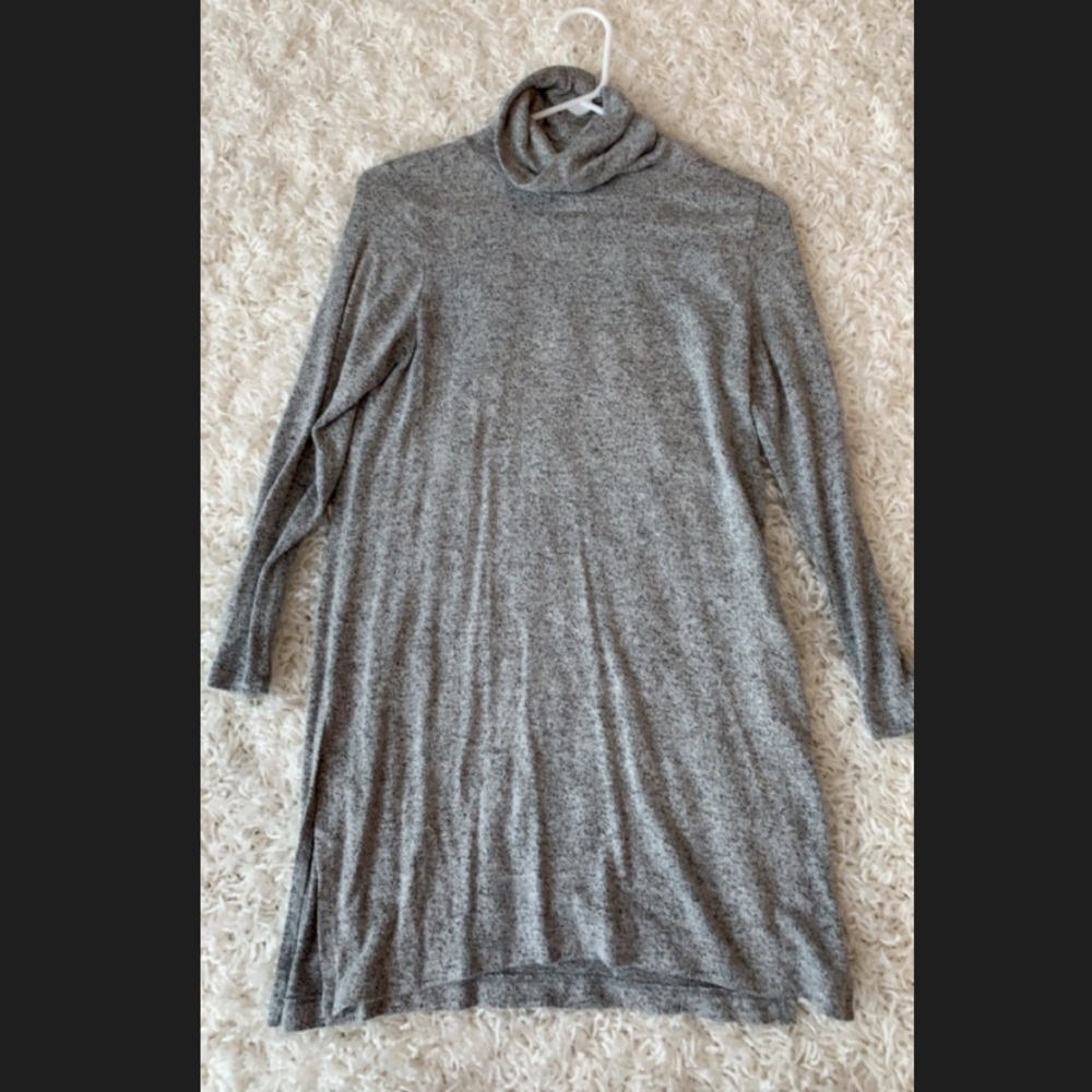 Old navy sweater